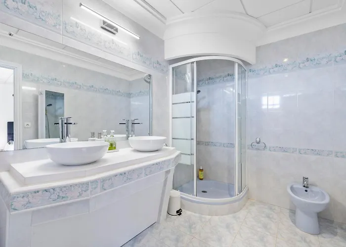 L'escale De Beauvallon - Appt Vue アパート