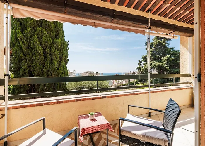 L'escale De Beauvallon - Appt Vue Апартаменти *