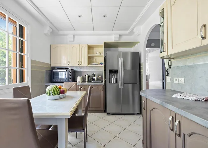 L'escale De Beauvallon - Appt Vue Мантон